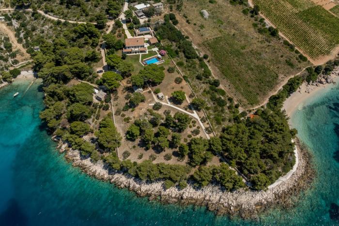 Villa Avola Bol Exclusive Beach Access