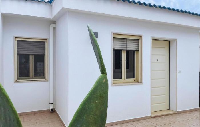 Awesome Home In Porto Cesareo With Wifi