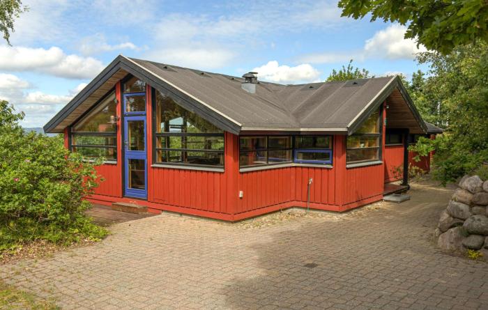 Amazing Home In Ebeltoft With Wifi