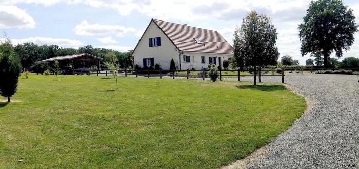 Suite climatisée 60M2 1 grande chambre LE CLOS DES PRAIRIES