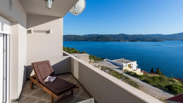 Apartman Arapovic 4 by Villas Guide