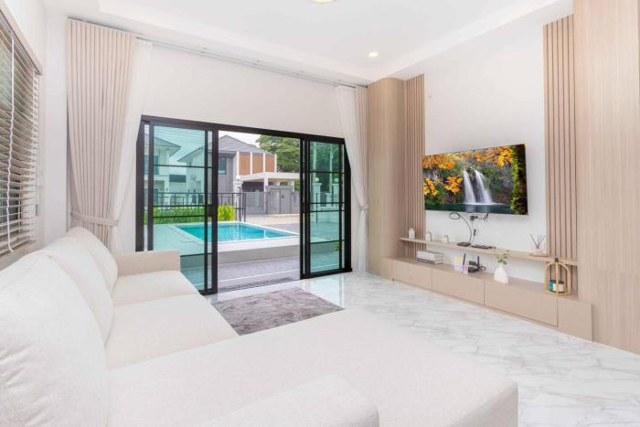 Stylish 3BR minimal pool villa, Chiang Mai