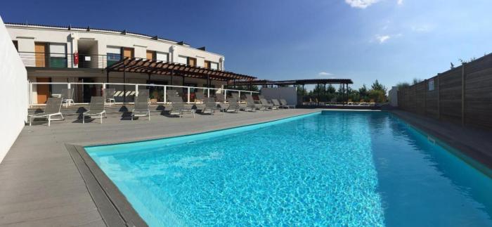 Quiet studio with pool, 15 minutes from Aix