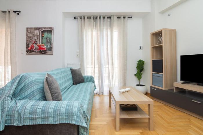 Athens Central Apartment With Balcony