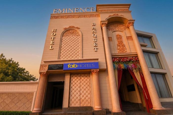 FabHotel Eminence