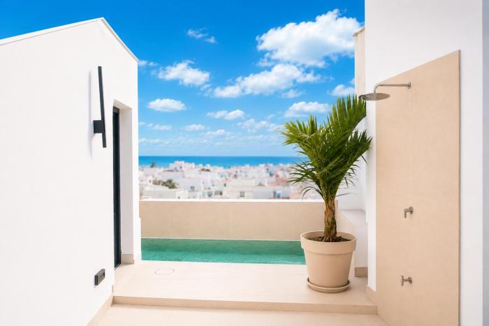 Abril Plaza Private Pool