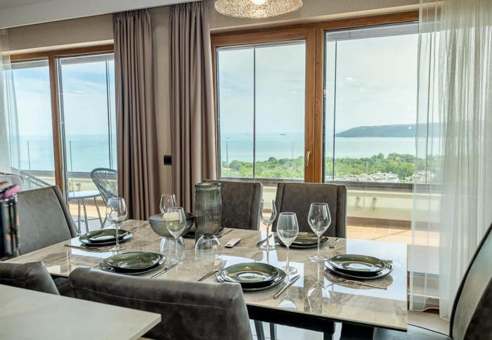 Luxury Sea View Flat with Parking in Briz Varna by Flat Manаger