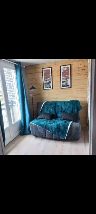 Étage de maison charmant à 300m de la mer
