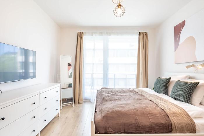 Central - Balcony - Sleep Well City Stay