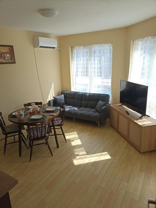 SUZANA, Family apartment in complex SEASIDE Byala overlooking the sea