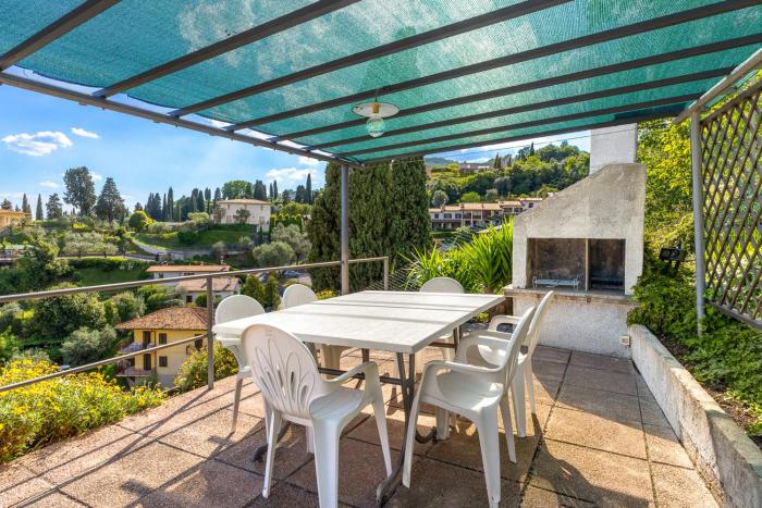 Marietta Home with Lake View by Wonderful Italy