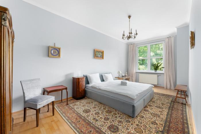 Wawel City Centre Vintage Apartment by BookingHost