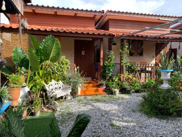 K Khan Private Garden Home - Chiang Khan Walking Street