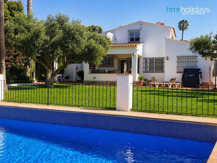 Villa la Siesta by HMR Holidays