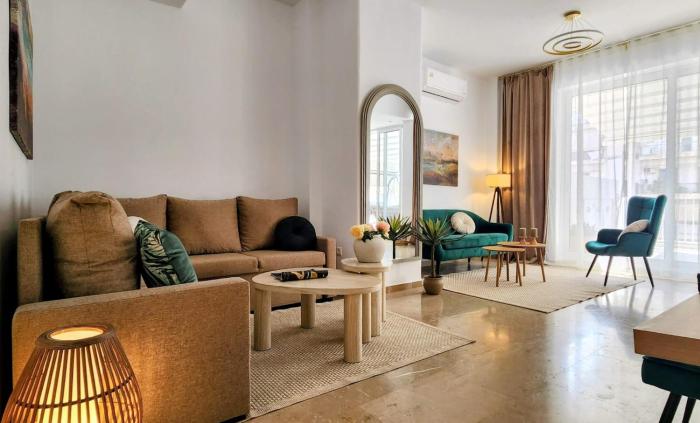 The Green Velvet Brand New Lux 3BR Penthouse near Metro Port