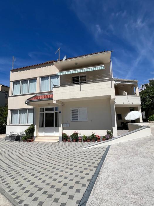 Apartments Ivana
