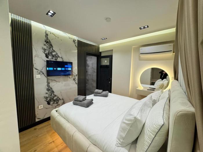 TAY Suite