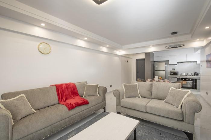 Cozy Apartment 2 Beds 2BA Walkable to Sarit Centre and Westgate Mall