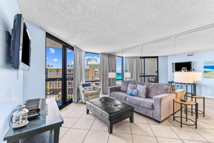 Ocean-view condo at SunDestin with pool hot tub sauna and walkable locale
