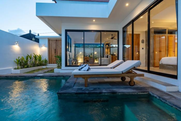 Villa Bliss - Luxury 1BR with Private Pool near Seminyak