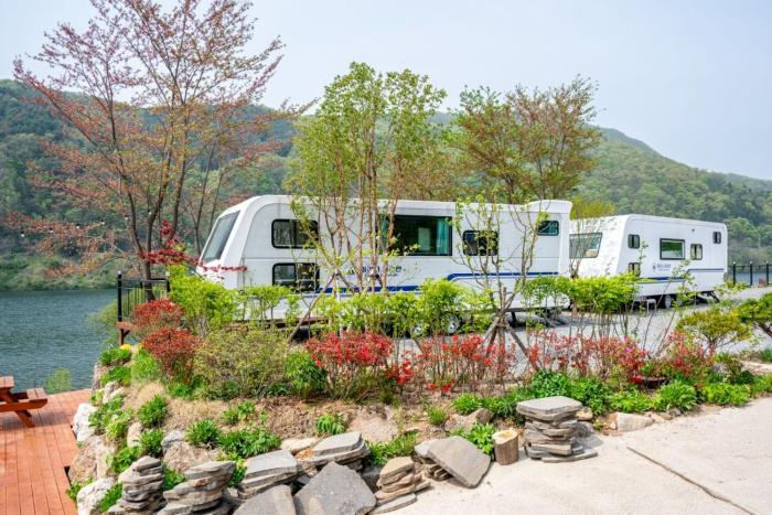 Gapyeong Namiseom Marina Caravan Park