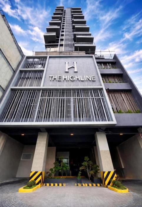 B&R Serene Studio Condo Mandaue