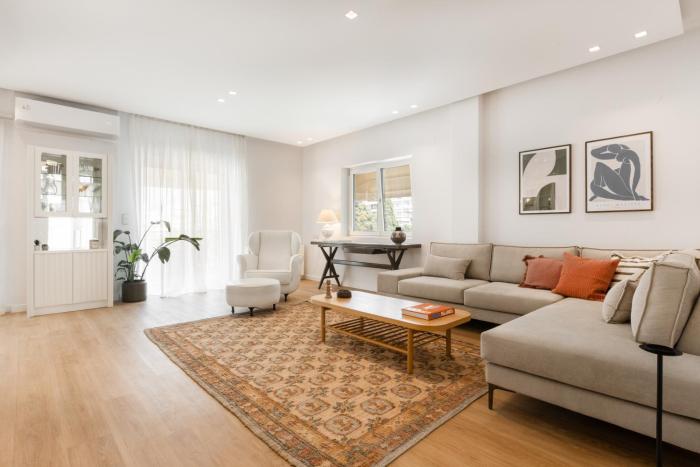 Dione Apartment