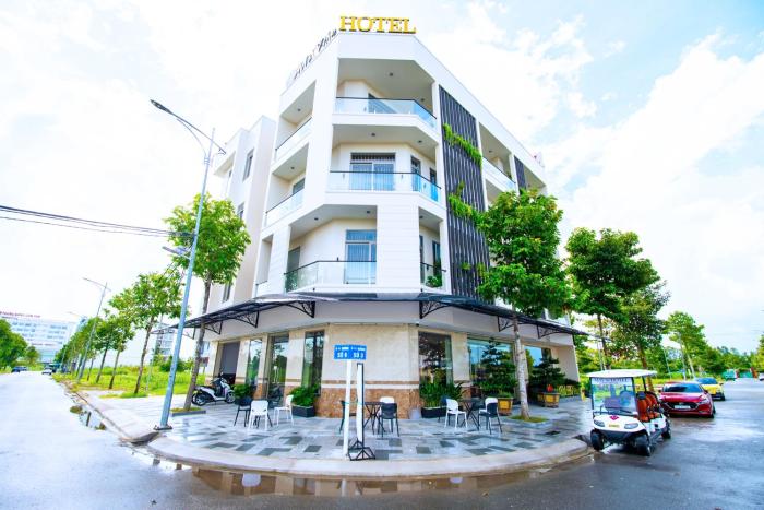 May The Hotel