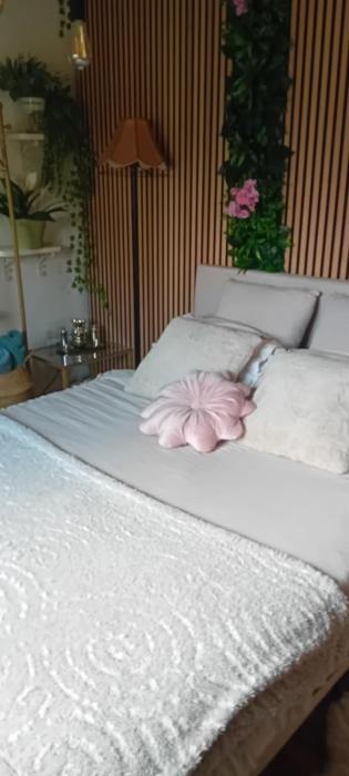 LOVELY ROOM in Rose resort, Ljubljana
