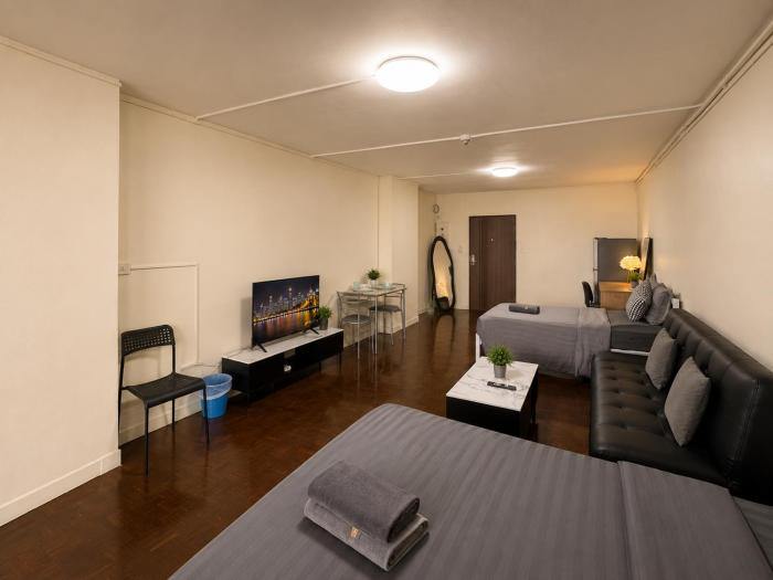 Huge New 3 Pax Room Walk to BTS Best Value