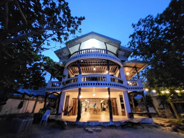 Feelgood dive resort