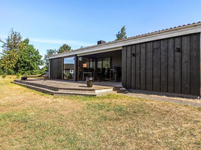 Holiday Home Liesel - 700m from the sea by Interhome