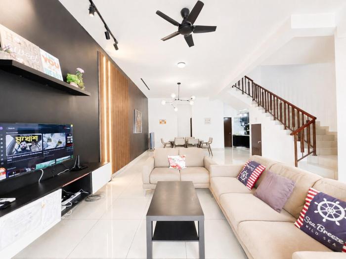 4BR Holiday Home Near Desaru Beach Gated & Guarded