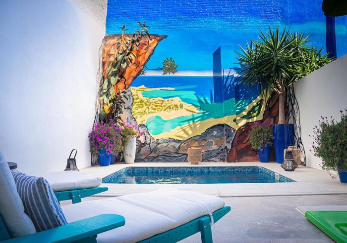 2BR with courtyard & pool, Las Arenas Beach Casa Brisa