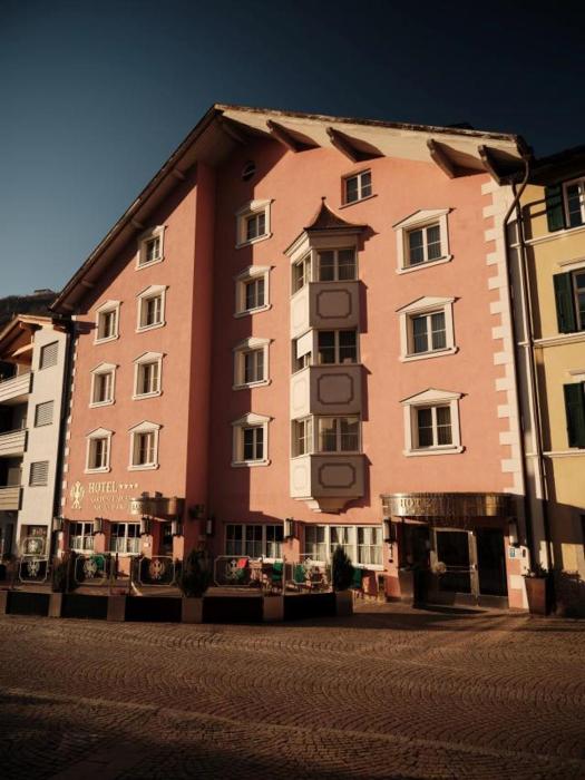 Cityhotel Goldener Adler B&B