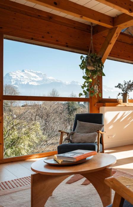 House Between Lake and Mountains Stunning View