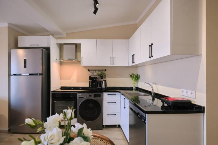 Refined 2BR with Terrace and Bosphorus View