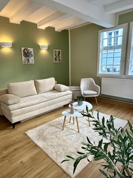 Design Apartments mit Terrasse by JFB Living & Rentals