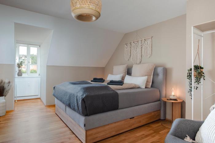 Schlossberg Panorama Studio - 1 BR & Lift & Free Parking by HERO HOMES Graz