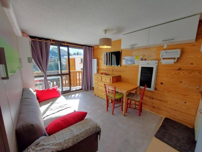 Studio moderne, centre station, terrasse sud, animaux admis - FR-1-516-194