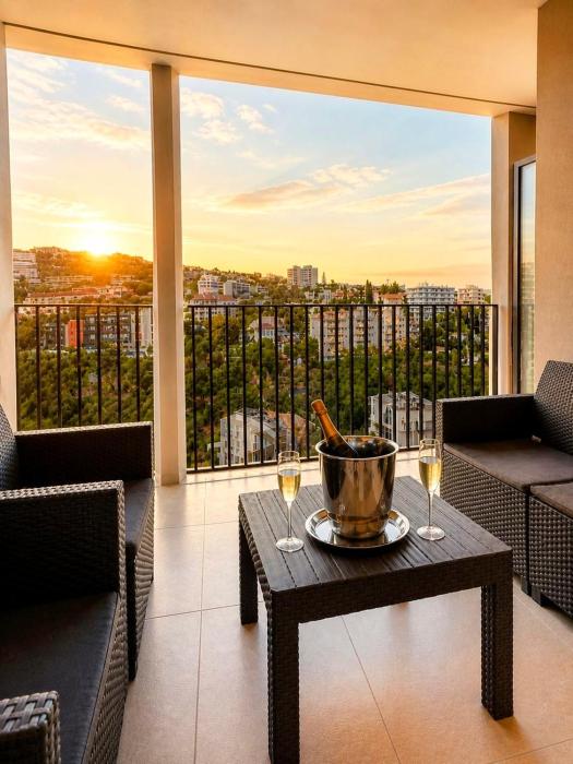 Luxury Modern Flat NICE & Panoramic View & WIFI