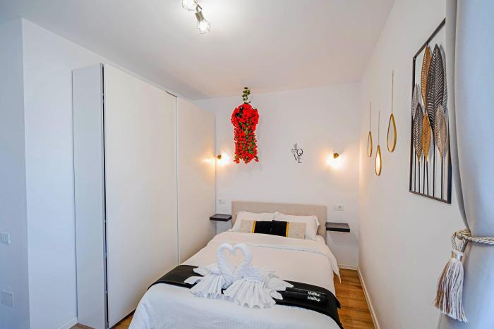 ChicStudio Full Kitchen AC Free Parking Popcorn