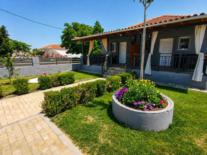 Stellas House Mangana