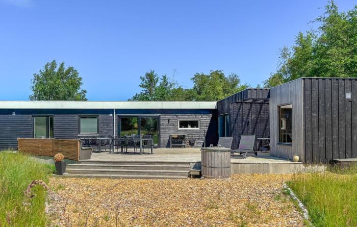 Pet Friendly Home In Øster Assels With Sauna