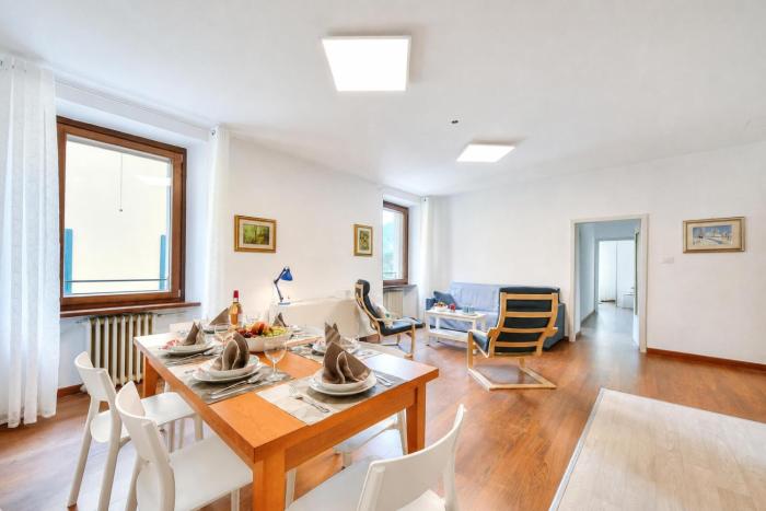 Residenza Rocca Del Lago 4 - Happy Rentals