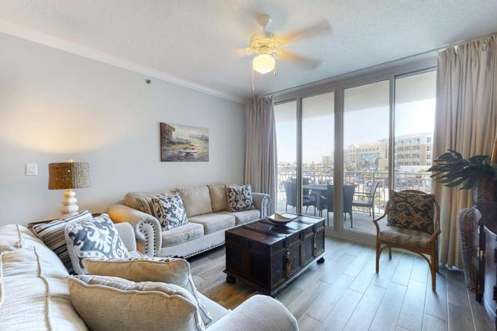 3rd Floor Welcoming Coastal Condo At Waterscape Playground 2 Hot Tubs