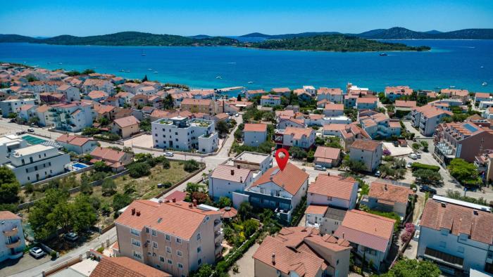 Apartments with parking space Srima - Vodice, Vodice - 25188