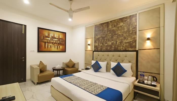 Apple Park - Comfortable Stay Near Delhi Airport, Mahipalpur
