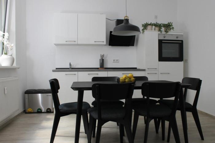 50 Meter vom Rathaus - Komfortable Wohnung im Herzen von Paderborn 6 Schlafplätze, Küche, Waschmaschine