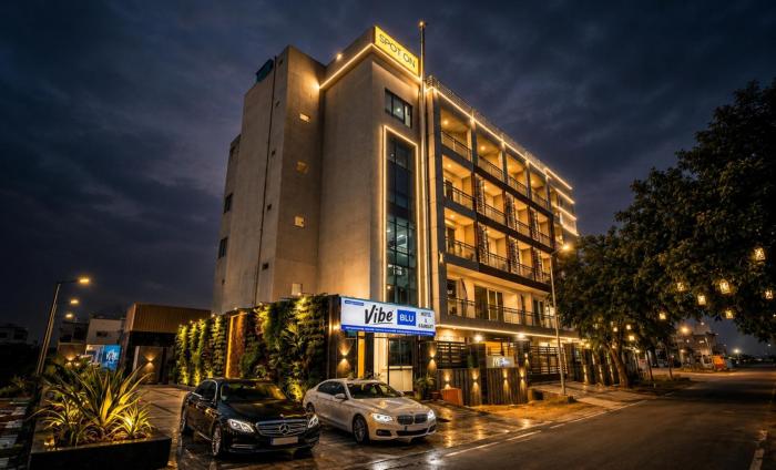 Hotel Vibe BLU & Banquet Advant Expressway